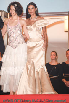 Margaret Qualley, Demi Moore Margaret Qualley, Demi Moore